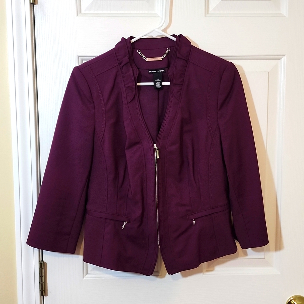 White House | Black Market Perfect Form Burgandy Zip Front Jacket Size 10